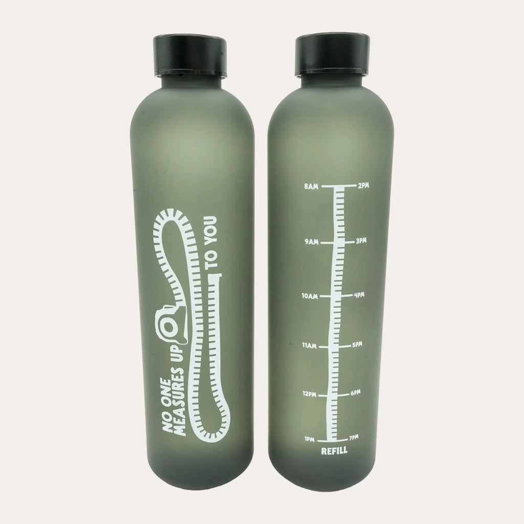 No One Measures Up to You 1 litre Water Bottle