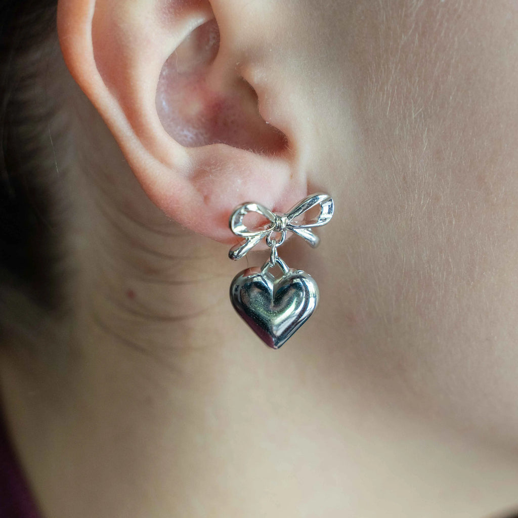 Bow & Heart Earring