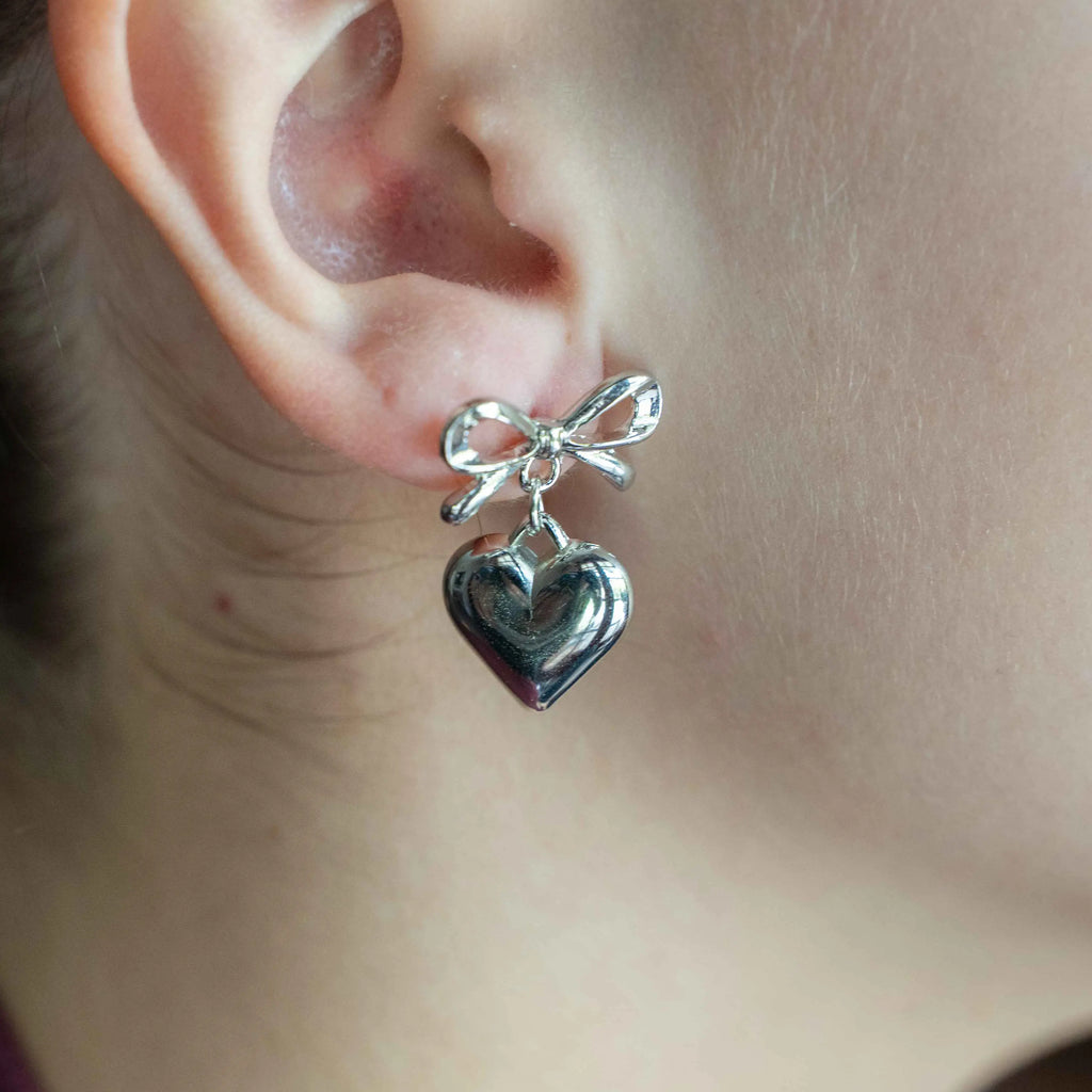 Bow & Heart Earring