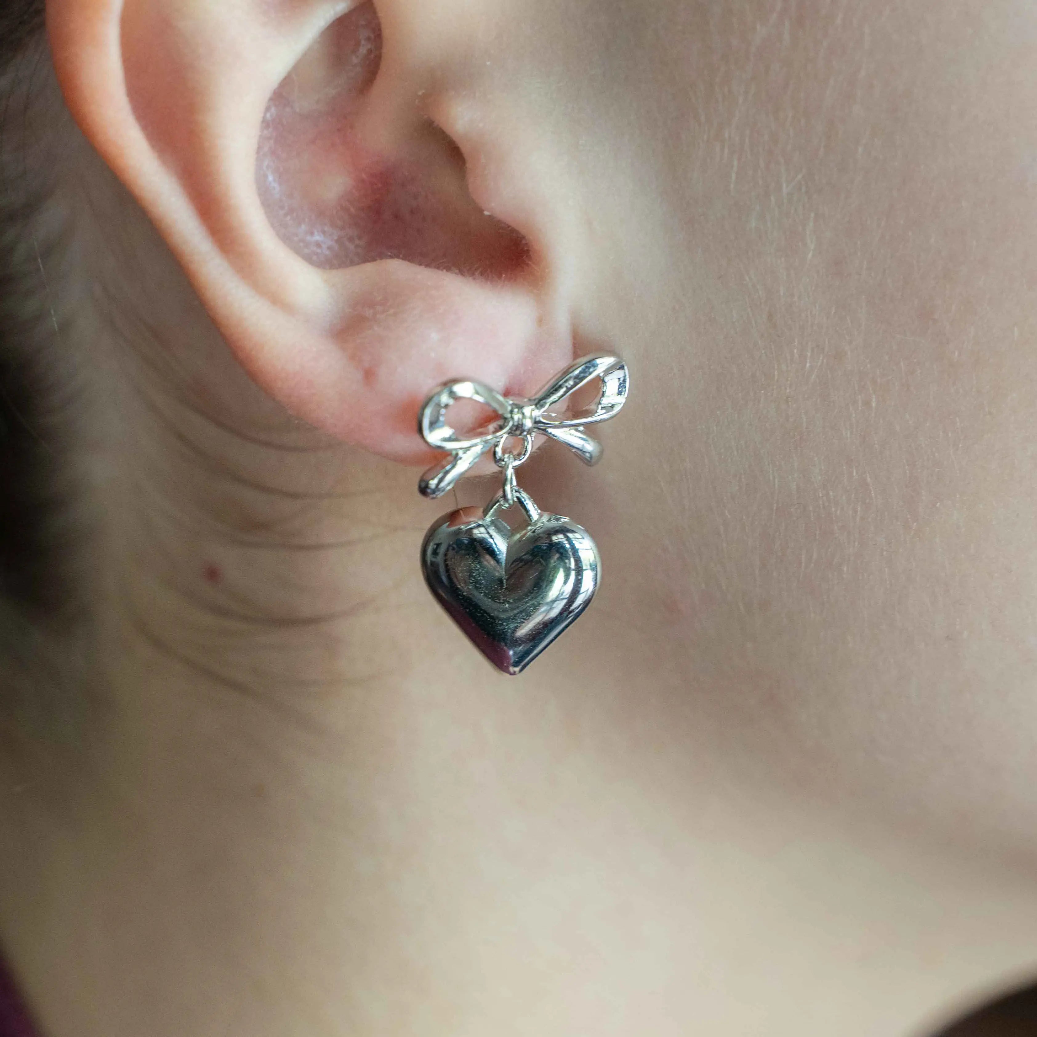 Bow & Heart Earring